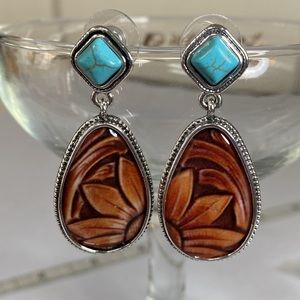Adorable drop dangle brown and turquoise colored earrings